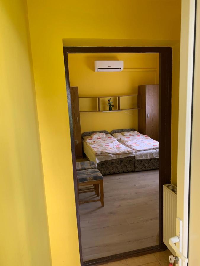 Zsuzsa Apartman Hajdúszoboszló المظهر الخارجي الصورة