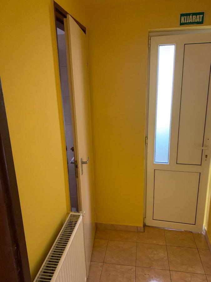 Zsuzsa Apartman Hajdúszoboszló المظهر الخارجي الصورة
