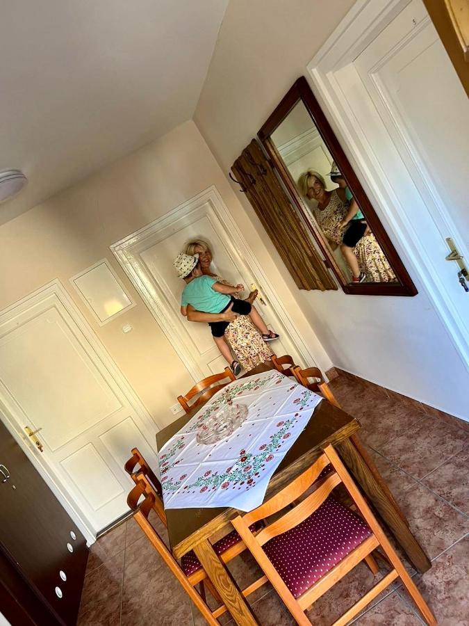 Zsuzsa Apartman Hajdúszoboszló المظهر الخارجي الصورة