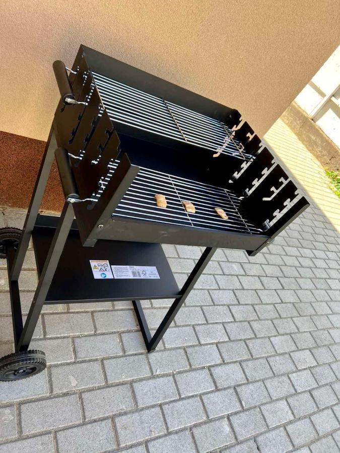Zsuzsa Apartman Hajdúszoboszló المظهر الخارجي الصورة